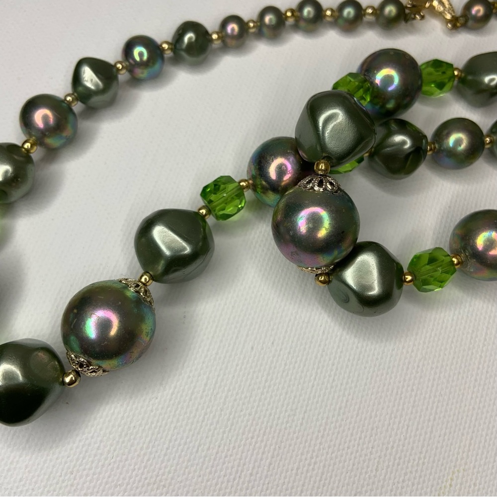 Vintage Japanese Double Strand Chunky Green and Gold Large Beaded Necklace - Picture 8 of 9